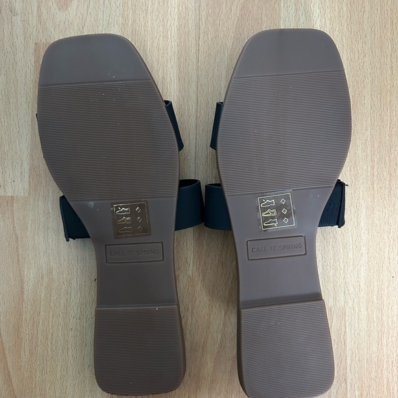 Call It Spring Paytonn - Picture 4 of 5